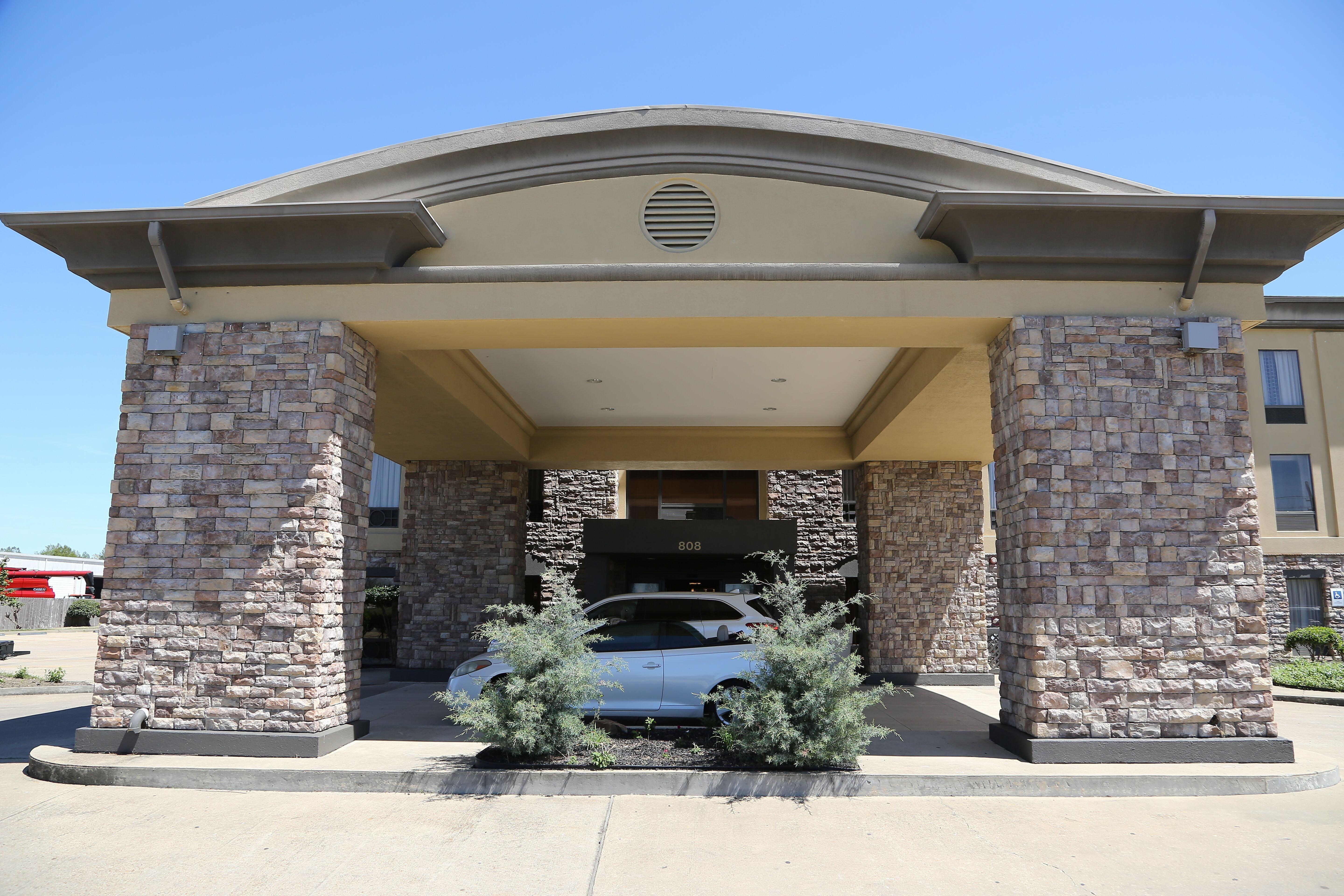 Holiday Inn Express Hotel & Suites Cleveland - Ms By Ihg Esterno foto